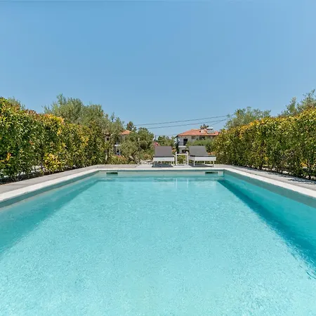 Dionisos Luxury * Pefkochori