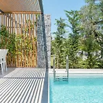 Dionisos Luxury