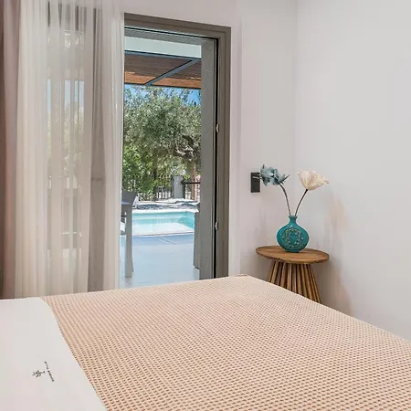 Dionisos Luxury *