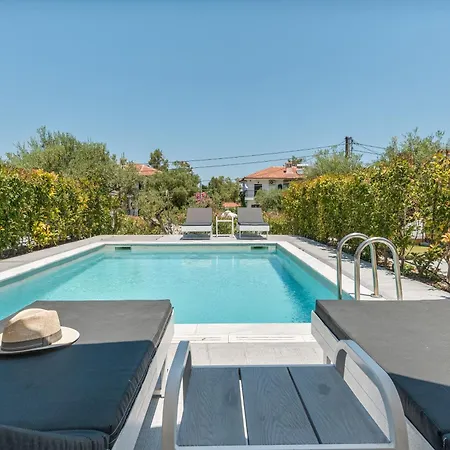 Dionisos Luxury Villa Pefkochori