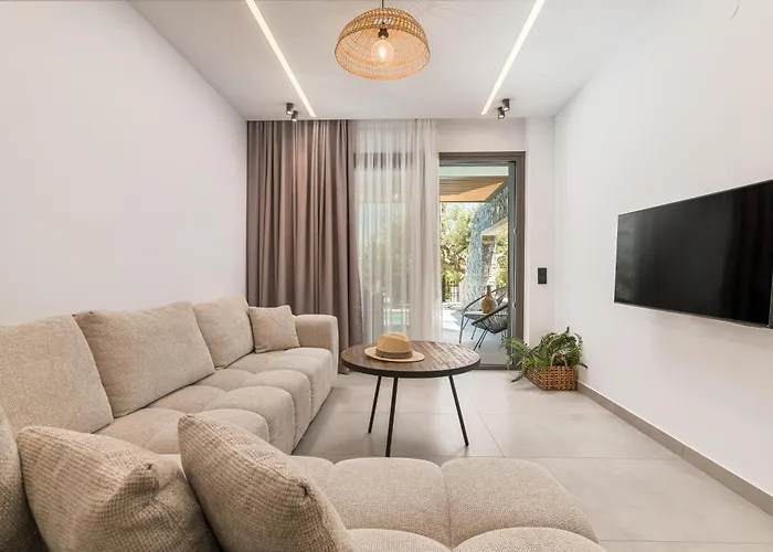 Dionisos Luxury Villa Pefkochori