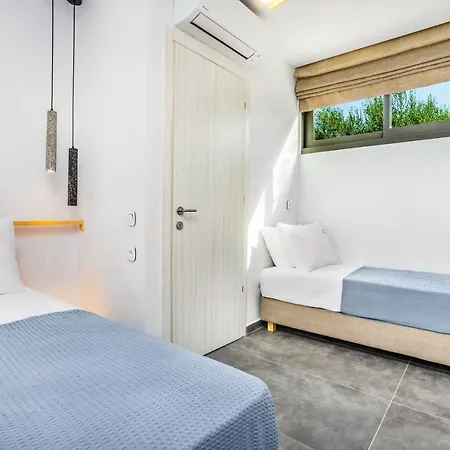 Dionisos Luxury וילה