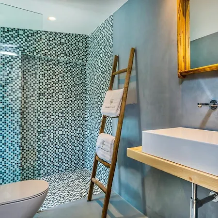 Dionisos Luxury וילה