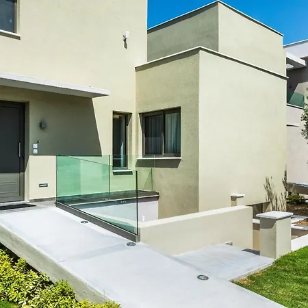 Dionisos Luxury וילה *