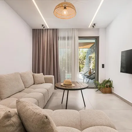 Dionisos Luxury וילה פפקוהורי