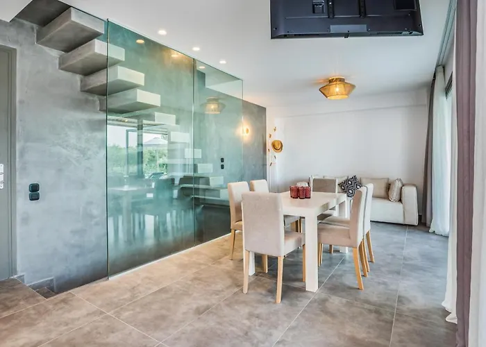 Dionisos Luxury * Πευκοχώρι