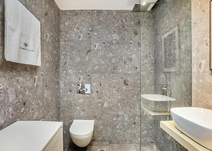 Dionisos Luxury Πευκοχώρι