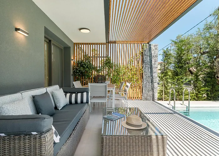 Dionisos Luxury * Πευκοχώρι